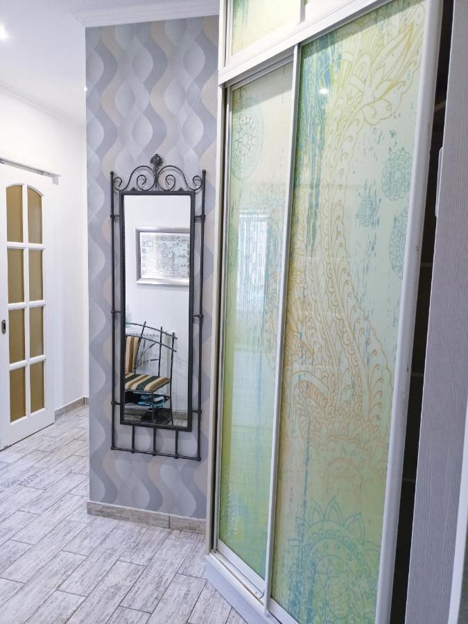 Home In Center With Jacuzzi Iwano-Frankiwsk Exterior foto